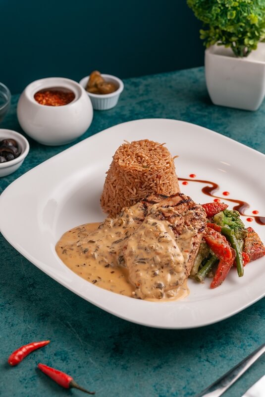 Grilled Beef Tenderloin in Mushroom Sauce – Cafe Bedaar